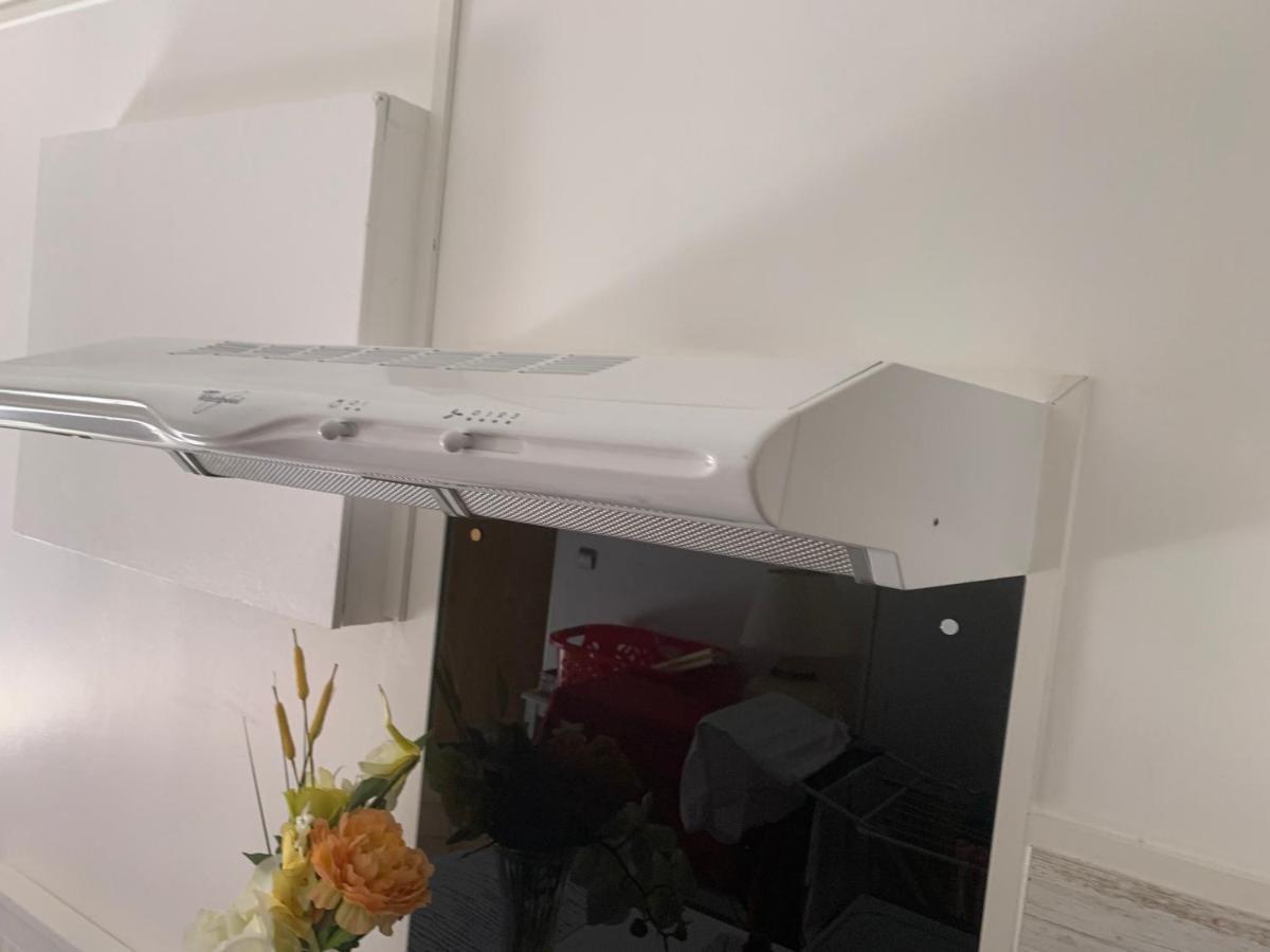 Joli Studio Tout Confort Avec Toutes Commodites Vaulx-en-Velin Εξωτερικό φωτογραφία